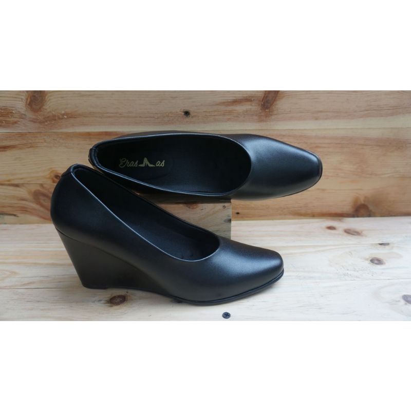 070222 SEPATU WEDGES DOF 7 CM PERSIT BHAYANGKARI IKKT PIA DHARMA WANITA JALASENASTRI IKKT DLL MERK E