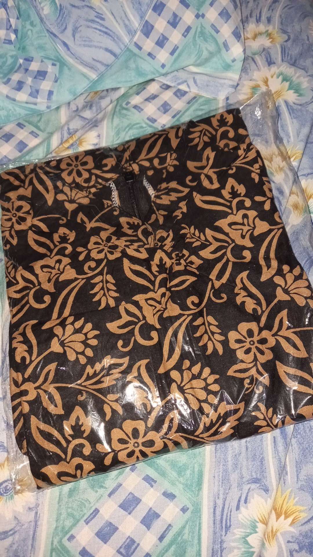 Atasan Batik Dolby Dolbi Dobby Doby Tenun Sutra Tulis Halus Katun Atbm Baron ,sarombit Atasan