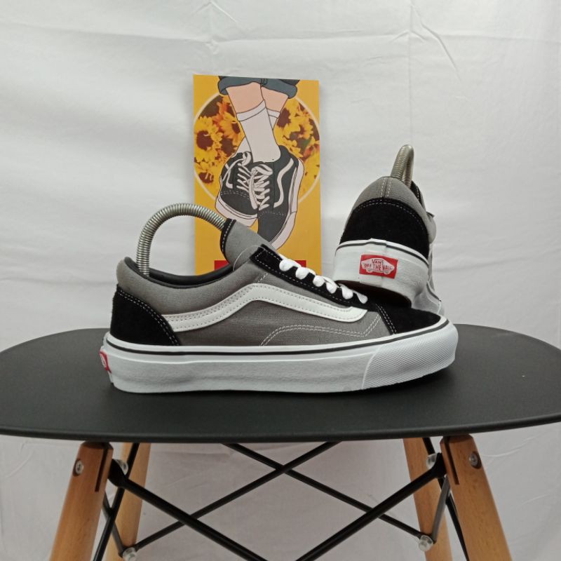 vans old skool with toe cap