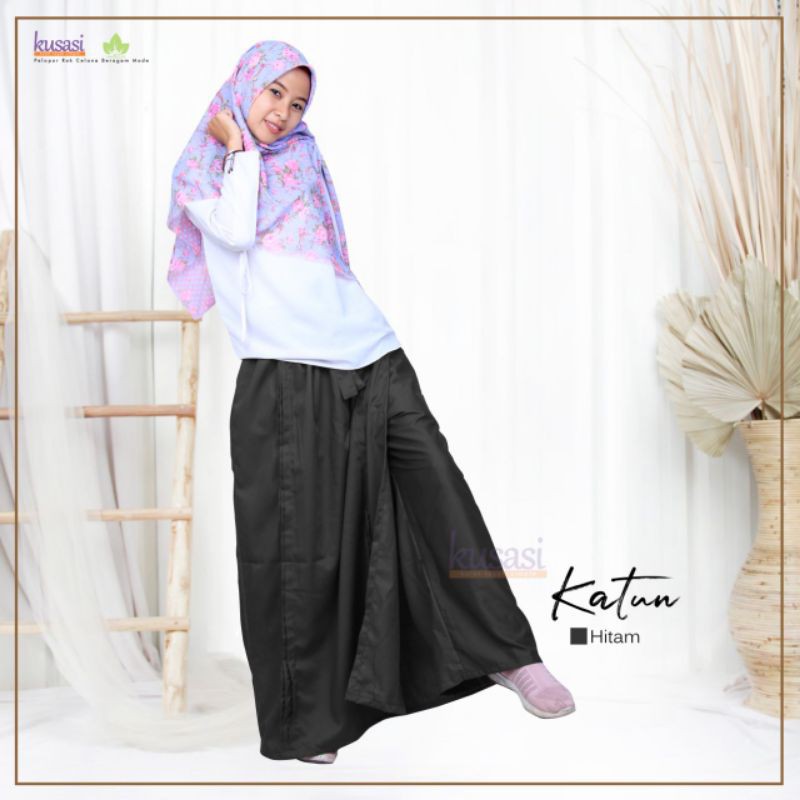 Rok Celana Wanita Bahan Katun Toyobo | Rok Celana Kerja atau Kantor | Rok Celana Plisket by Kusasi