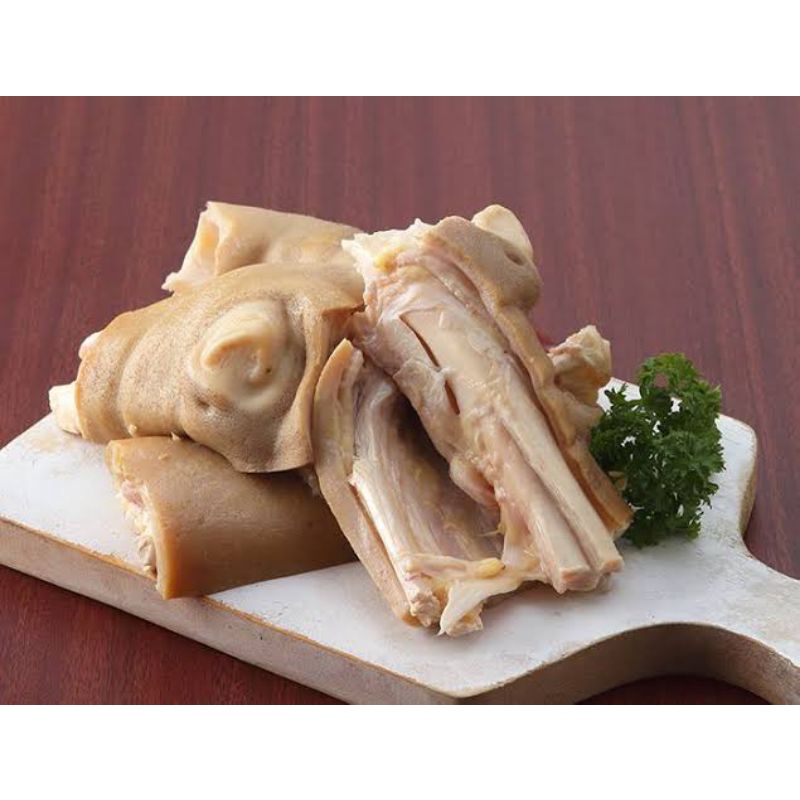 

Tunjang Kaki Sapi Utuh /Feet Skin On/ Feet Boneless Beef