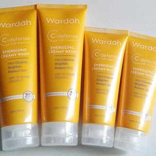 WARDAH C-DEFENSE ENERGIZING CREAMY WASH / FACIAL WASH / FACIAL FOAM