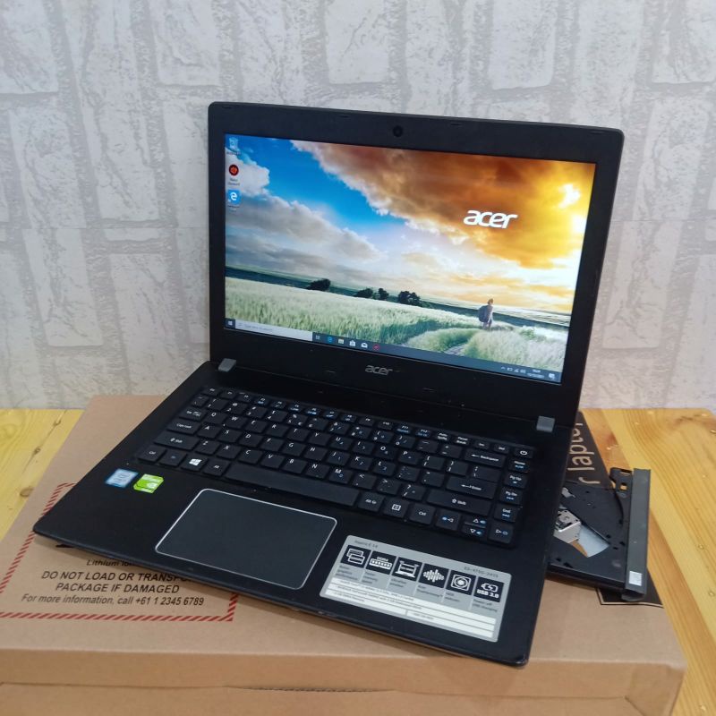 Laptop Acer Aspire E5-475G Core i3-6006U Gen 6 Double Vga Nvidia Geforce 940MX 2GB Ram 4GB HDD 500GB Siap gaming editing