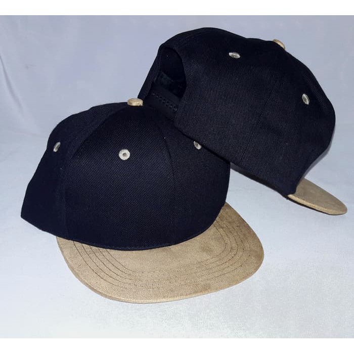 topi snapback hitam lidah mocca laken kulit