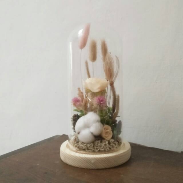 Dried flowers in dome flowers in glass dome preserved flowers kado anniversary wedding mother day