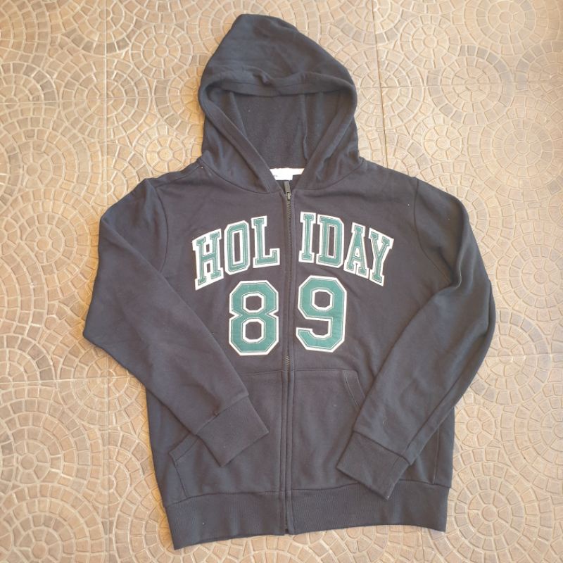 hoodie m holiday / hoodie korea / jaket korea / hoodie branded / jaket branded