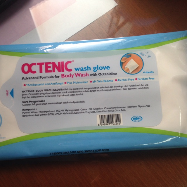 Octenic wash gloves tisu basah