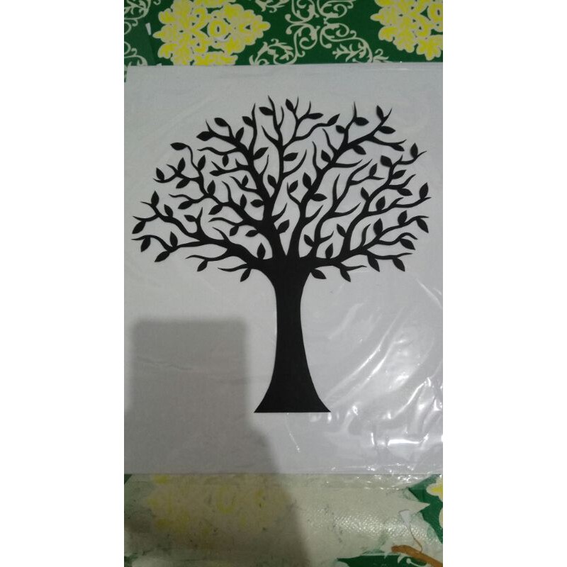 siluet pohon koin mahar rindang berdaun/ranting