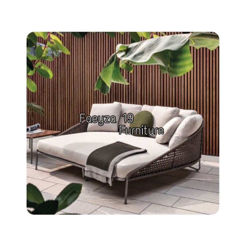 Daybed Jumbo kaki besi rotan sintetis new