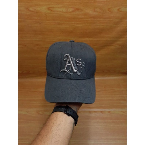 TOPI MLB AS SECOND PRELOVED.