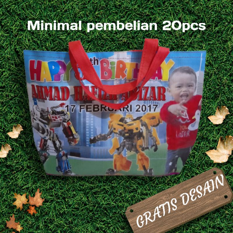 

Goodiebag/Tas Ultah/Souvenir Ultah Trapessium karakter,type perekat