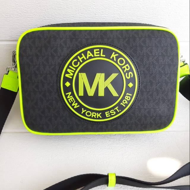 Tas Selempang Michael Kors East Meet West Sling Bag