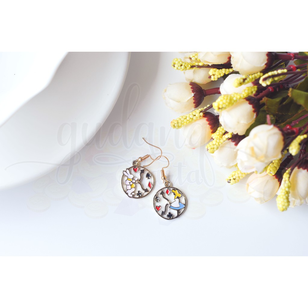 Anting Alice And Rabbit Alice in Wonderlands GH Earrings 203113