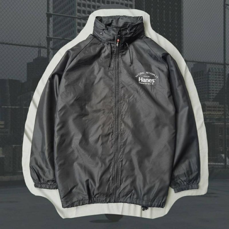 Hanes Windbreaker jaket size L