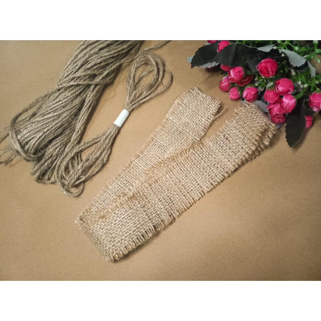 

Tali Rami dan Burlap / Pita Kain Goni