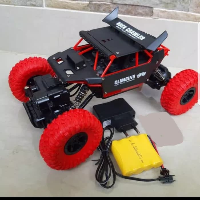 RC Rock Crawler Defender scale 1/18 4WD 4X4 offroad adventure climbing