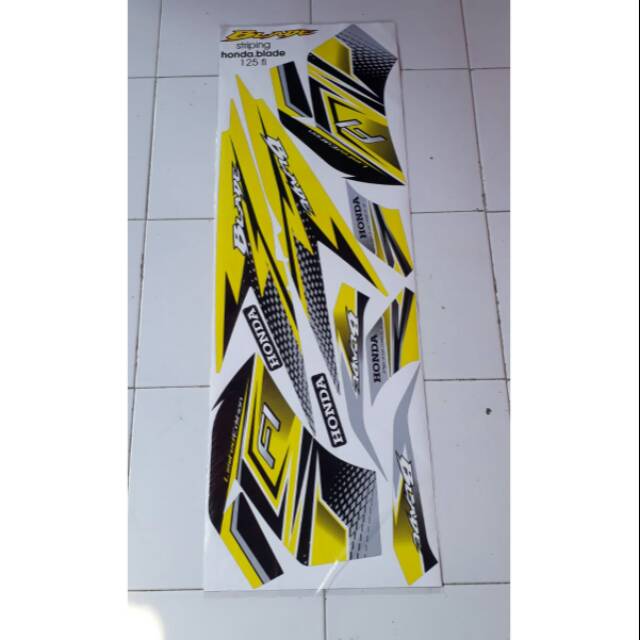 Striping sticker variasi honda blade fi motif grafis 125 kuning biru merah