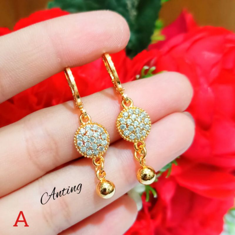 Anting full permata zircon elegan termanis logam emas Hongkong anti karat