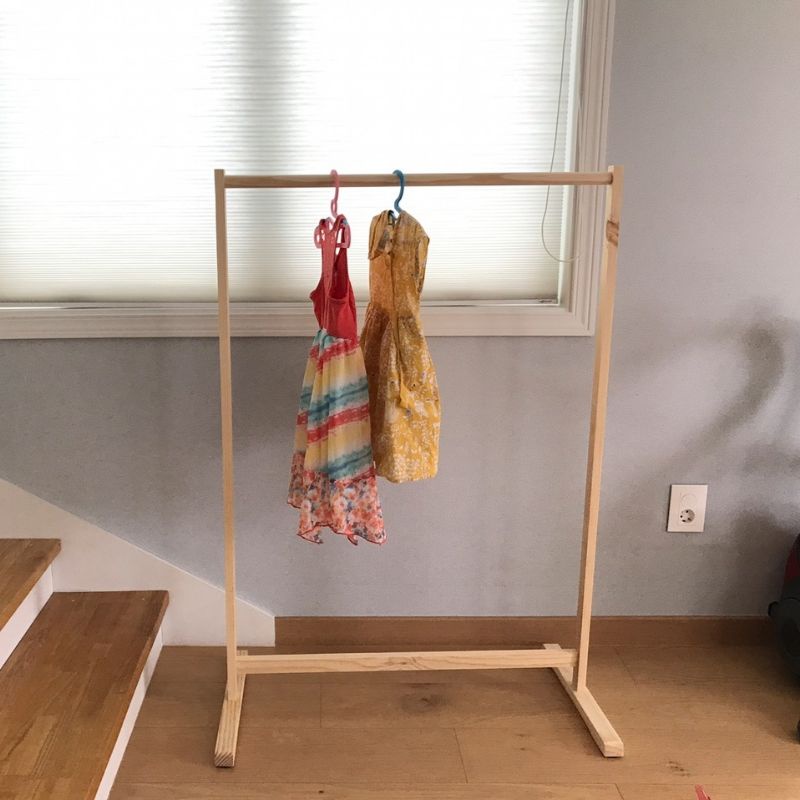Simple Stand Hanger / Stand Hanger Butik / Gantungan  Baju Kayu Serbaguna / Gantungan Korea Aestheti