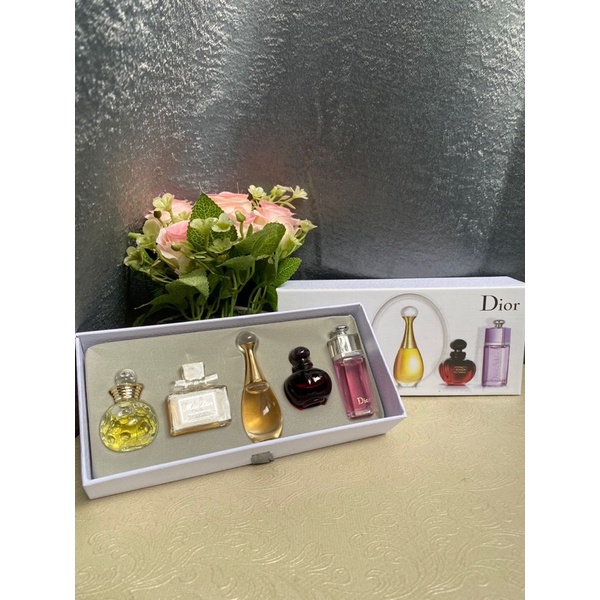 Parfum Dior | Dior Parfum | Parfume Dior | Dior Set | Parfum Wanita | Parfum Cewek