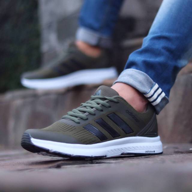 SEATU PRIA ADIDAS NEO