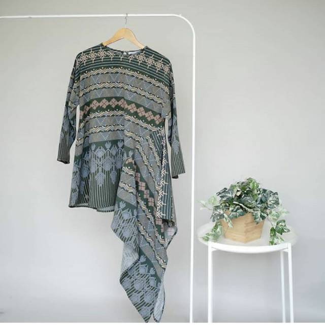 Bayan top by ria miranda