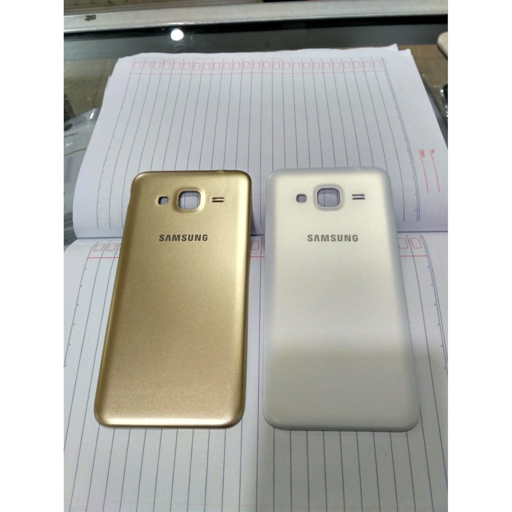 BACKDOOR BAKDOR TUTUP BATRE TUTUP BELAKANG TUTUP KESING SAMSUNG J3-2016.