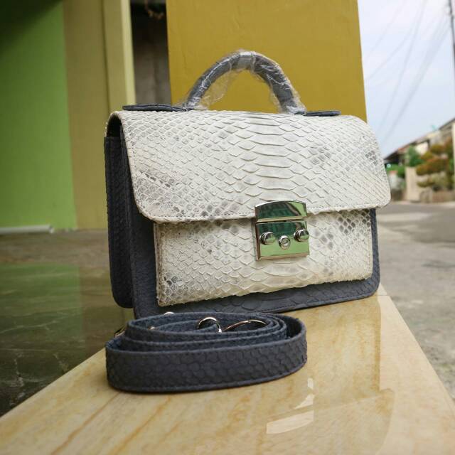 Tas bahan kulit ular/reptile