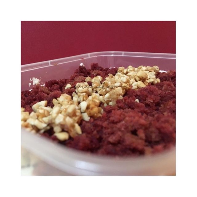 

Red Velvet by Sarah Cookies