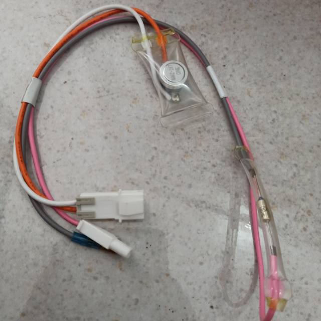 Fuse kulkas toshiba