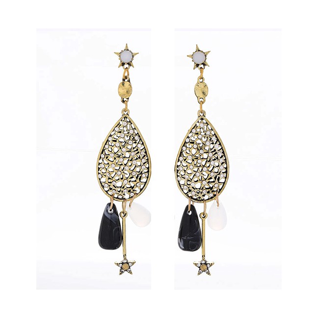 LRC Anting Tusuk Fashion Gold Metal Flash Diamond Water Drop Earrings A59992