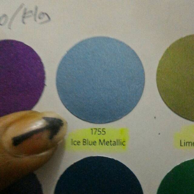 Pylox pilox biru terang metalik ice blue metallic 1755 cat spray cat semprot