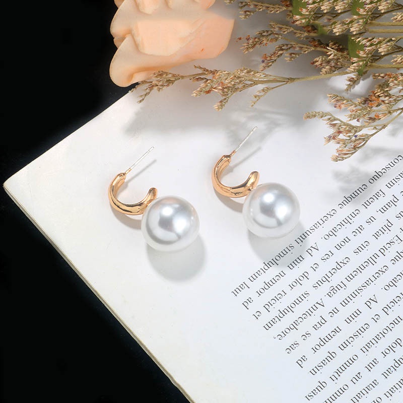 Anting 925 Silver Needle Aksen Mutiara Bahan Alloy Gaya Korea Retro Untuk Wanita