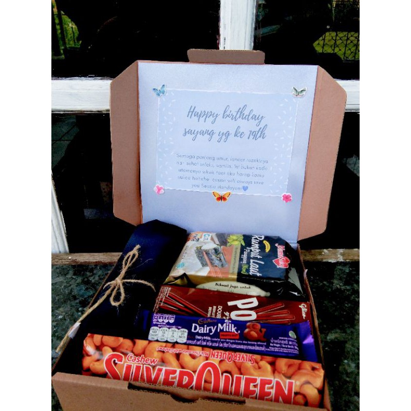 

snack box hijab