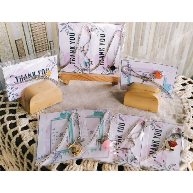 

Penanda Buku / Bookmark / Pembatas Buku Metal Enamel Charms