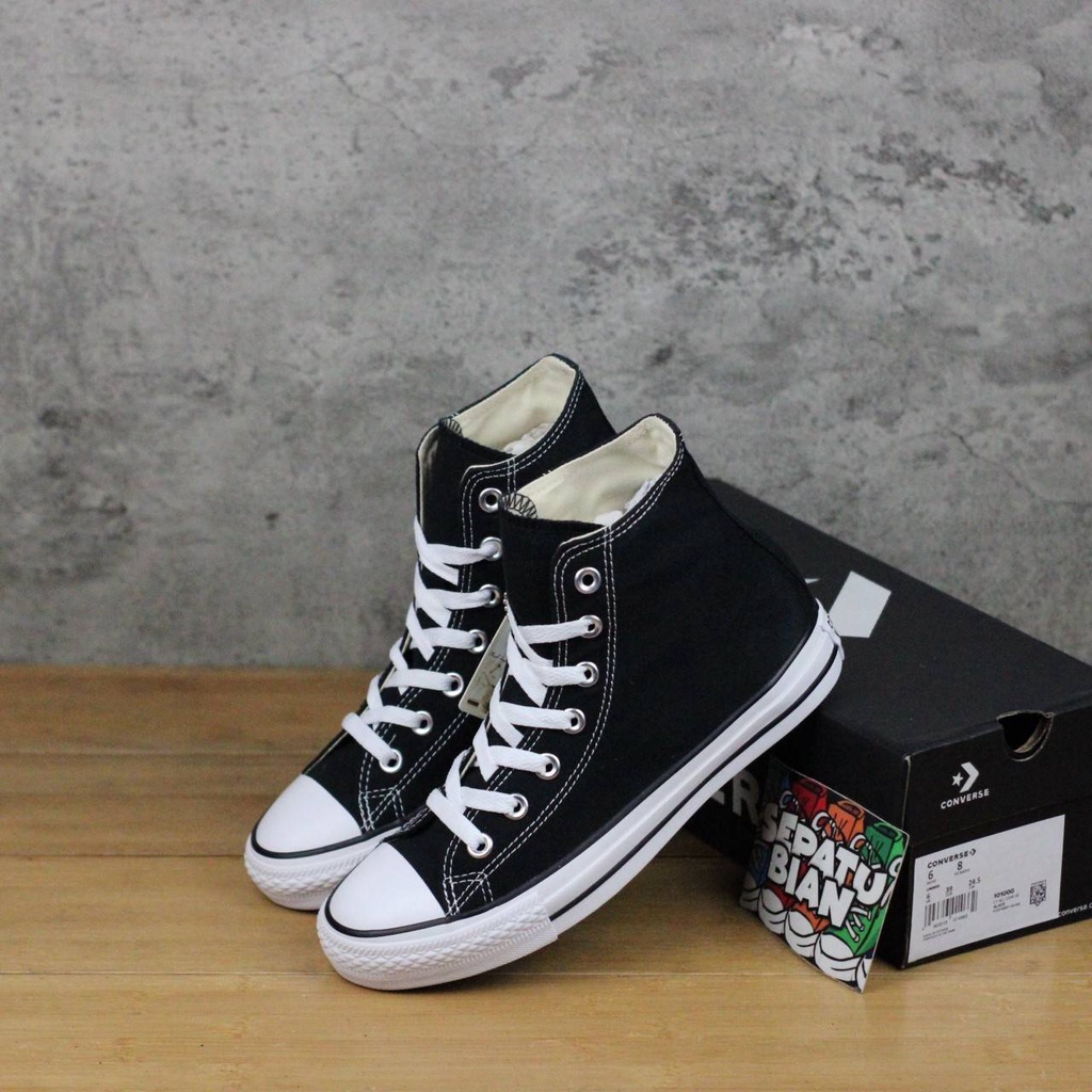 Jual Sepatu CONVERSE Chuck Taylor All Star Classic Hi Black White Bnib ...