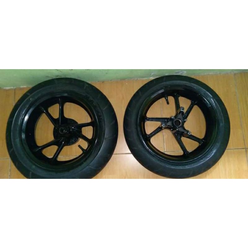 VELG NMAX GEN 1 + MAXXIS VICTRA 2021
