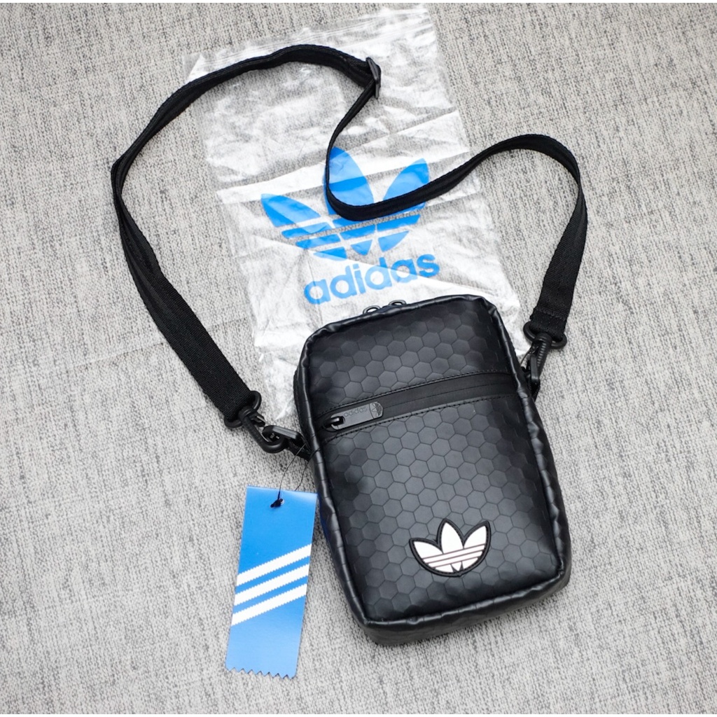TAS SLINGBAG ADIDAS ORIGINAL BLACK / TAS SLINGBAG ADIDAS ORIGINAL BLACK FULL SET / TAS SLINGBAG ADID