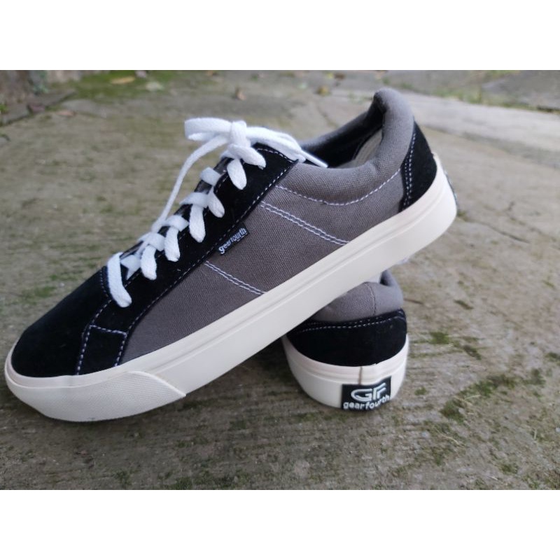Sepatu sneakers gearfourth willy