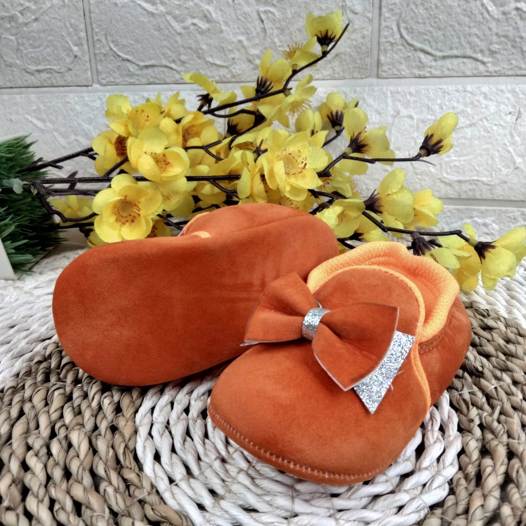 Sasastory-SEPATU PREWALKER BABY BAYI BLUDRU SUEDE KARET PITA 0-12 BULAN GP14