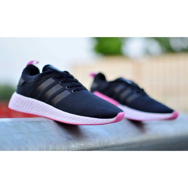 sepatu running wanita adidas