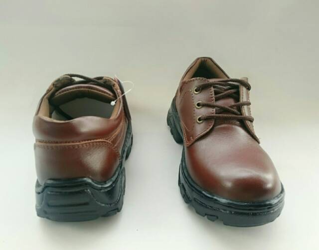 SEPATU KASUAL PRIA KULIT ASLI RASHEDA DR 09 CP
