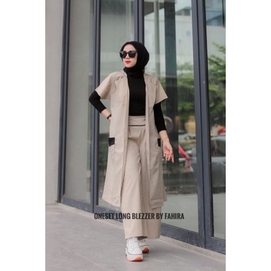One set blazer by Fahira-C