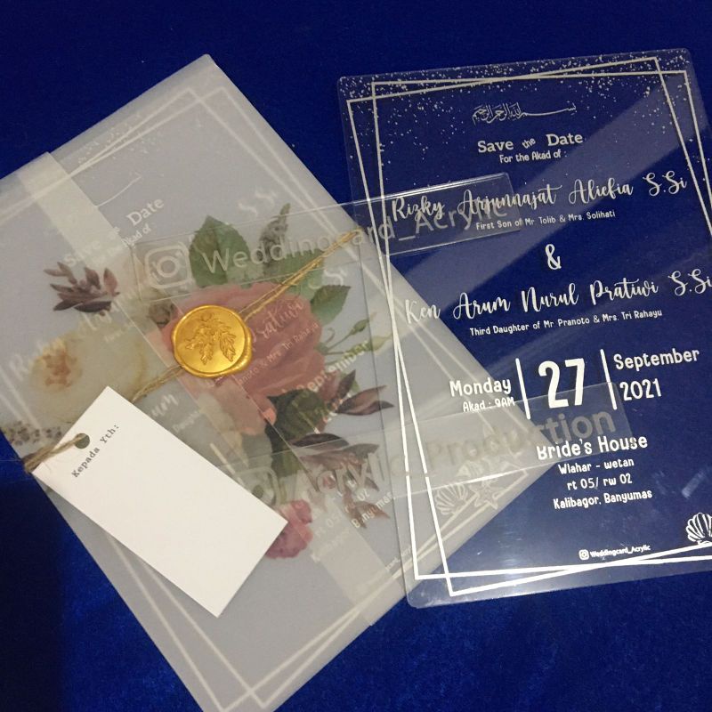 undangan akrilik/acrylic invitation/kartu undangan akrilik/undangan akrilik murah/undangan pernikaha