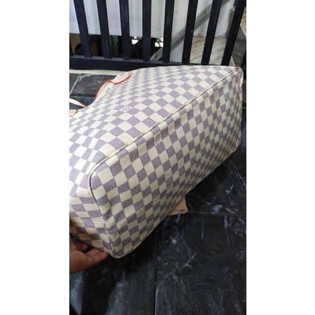 lv kualitas udh mirip asli kulitnya asli preloved