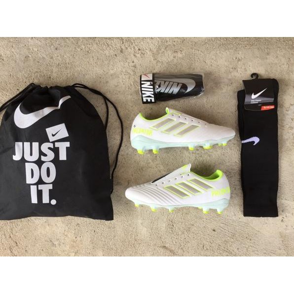 Terbatas RFMHO (BISA BAYAR DI TEMPAT) Sepatu Bola Adidas Predator fg satu set fre kos kaki deker tas