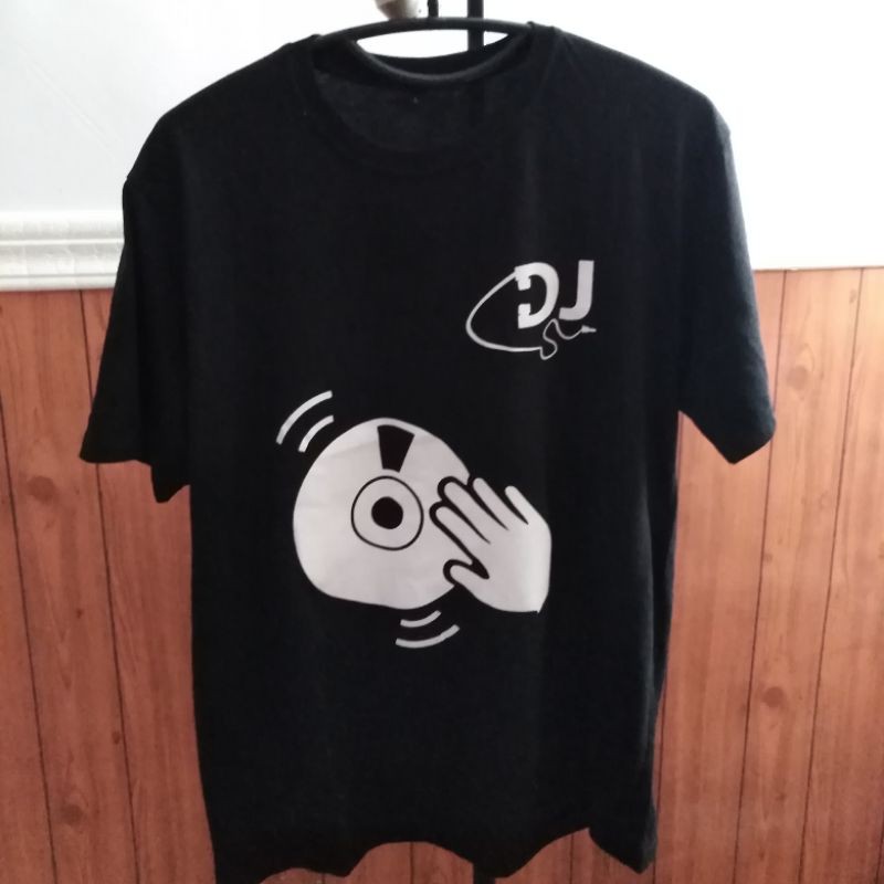 Kaos musik Dj