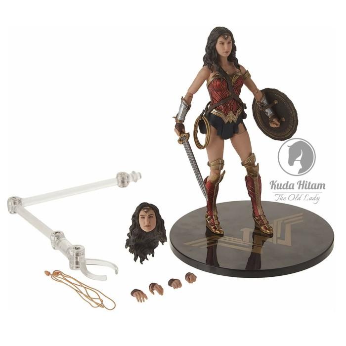 Mezco Toys One:12 Collective Wonder Woman Action Figure