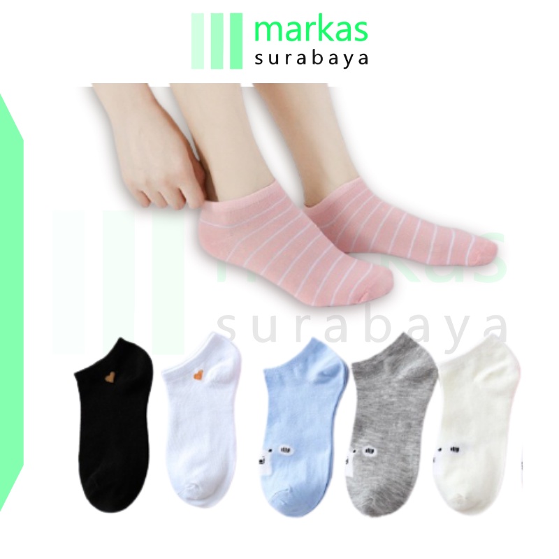 MARKAS Kaos Kaki Motif Love dan Beruang Wanita KaosKaki Pendek Korea Short Socks