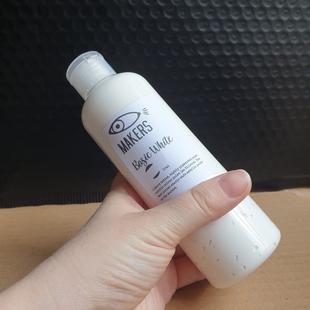 

Basic White Acrylic Paint 250ml for pouring, fabric and ceramic